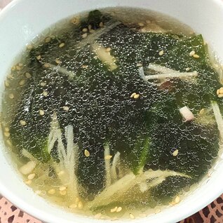 きのことワカメの中華スープ